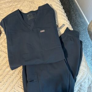 Women’s Figs Scrub set-Dark Harbor